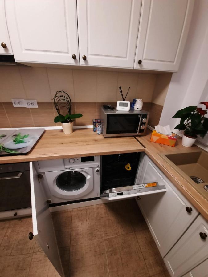 Апартаменти Happy Apartament Сібіу Екстер'єр фото
